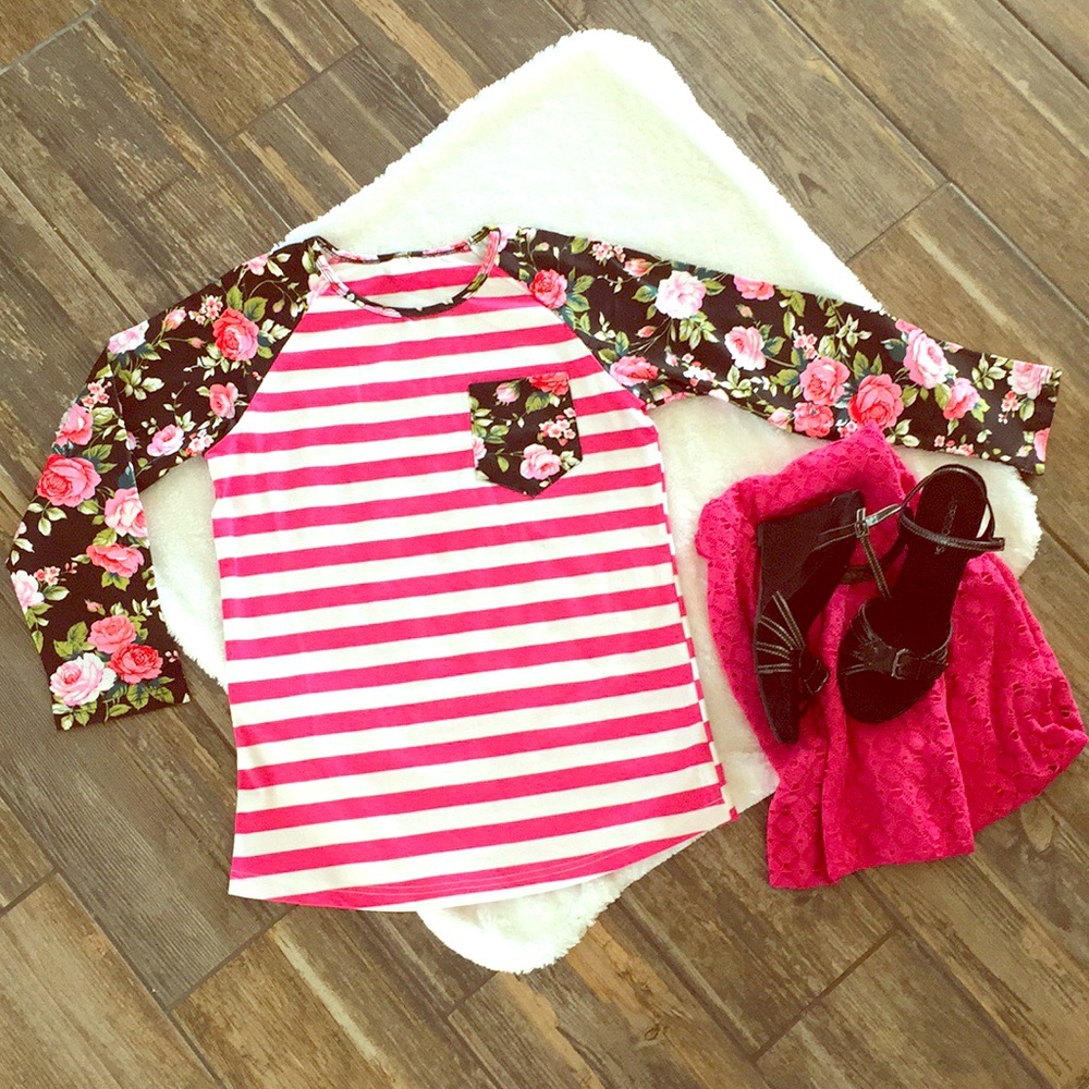 Ladies Floral/Striped Raglan Top 🎀